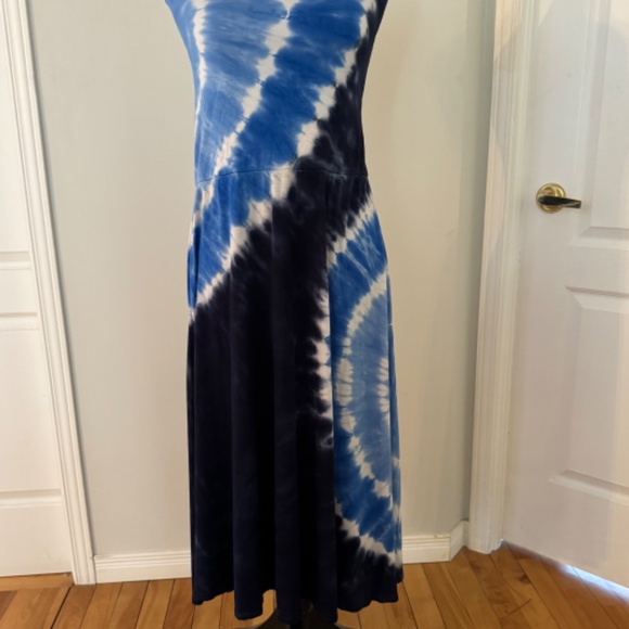 Two in one . Tie  Die  sleeveless summer/beach dress/skirt   Med - Picture 3 of 6